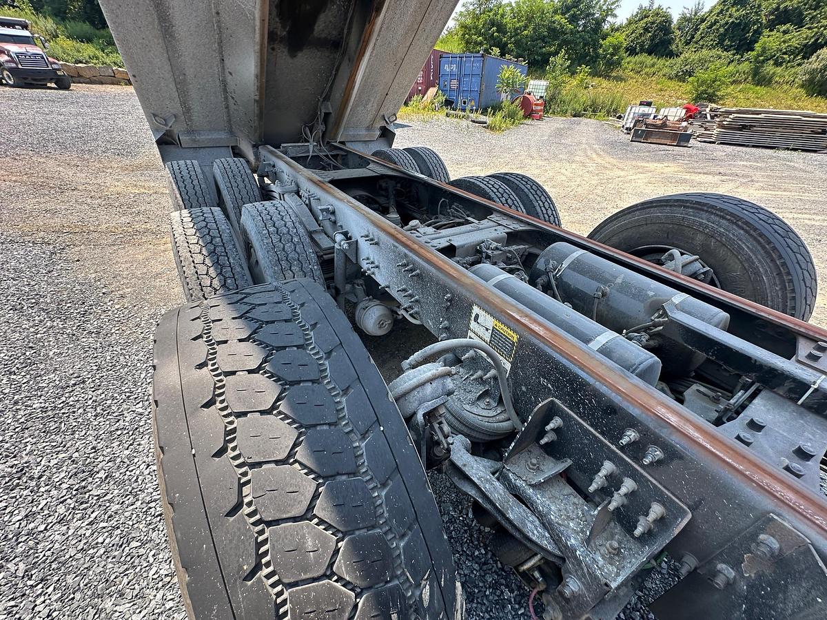 Used 2020 MACK Granite GR64F