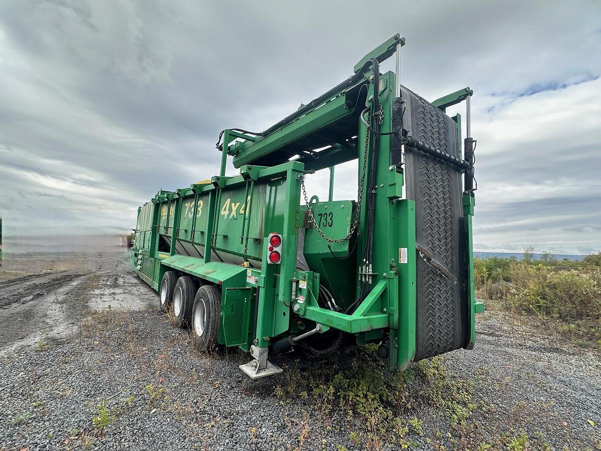 Used 2019 MCCLOSKEY 733RE