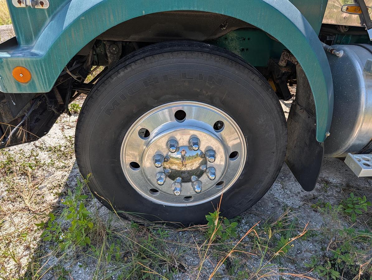 Used 1995 WESTERN STAR 4900