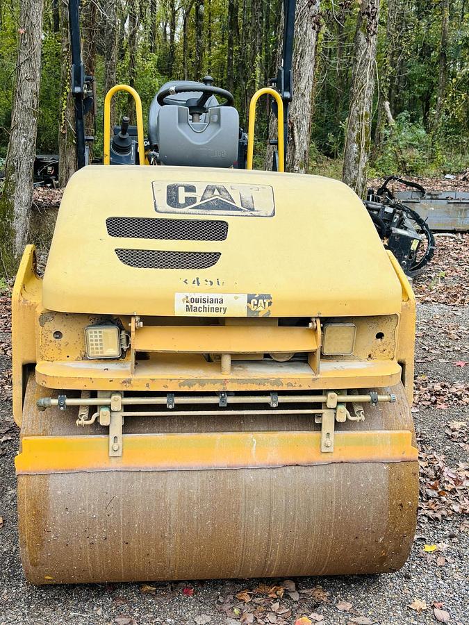 Used 2013 CATERPILLAR CB34