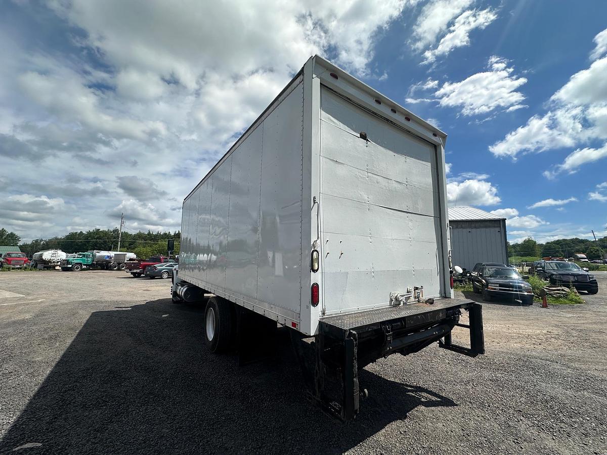 Used 2015 INTERNATIONAL 4300 24' Box Truck