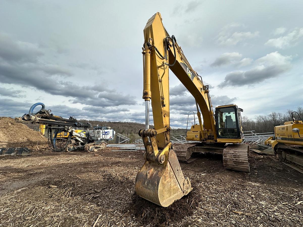Used 1999 CATERPILLAR 320B L