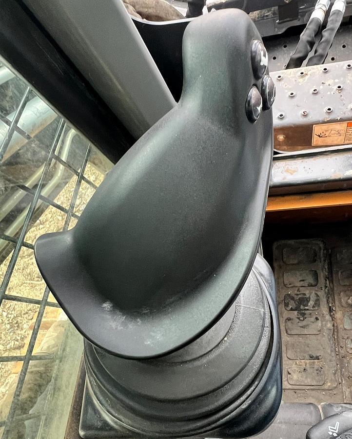 Used 2023 CASE dl550