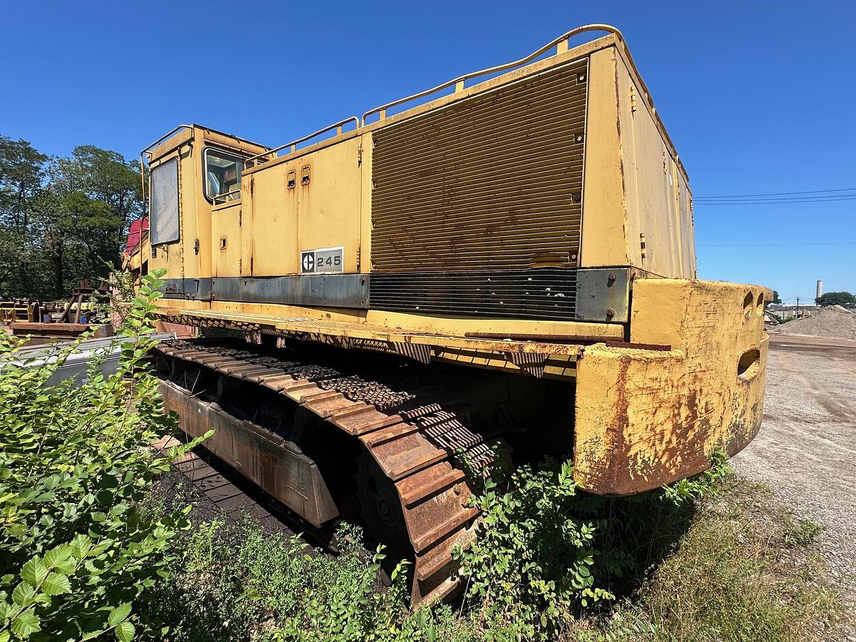Used 1983 CATERPILLAR 245