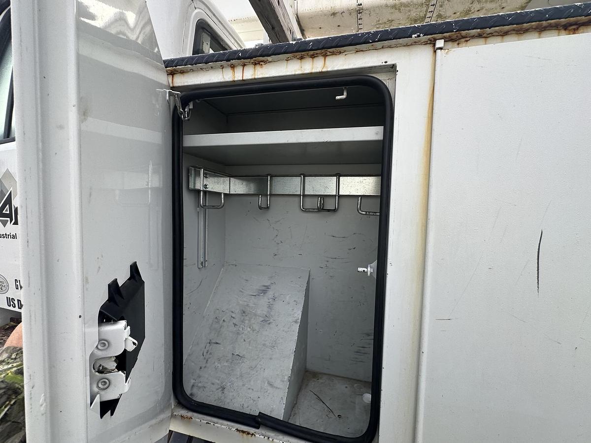 Used 2017 FREIGHTLINER M2 106