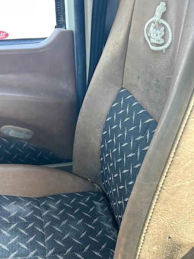 Used 2016 MACK GU700