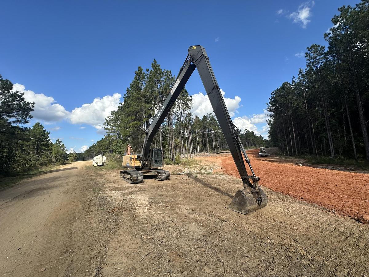 Used 2019 VOLVO EC300ELR