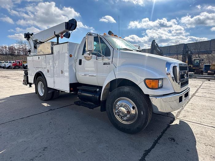 Used 2006 FORD F750