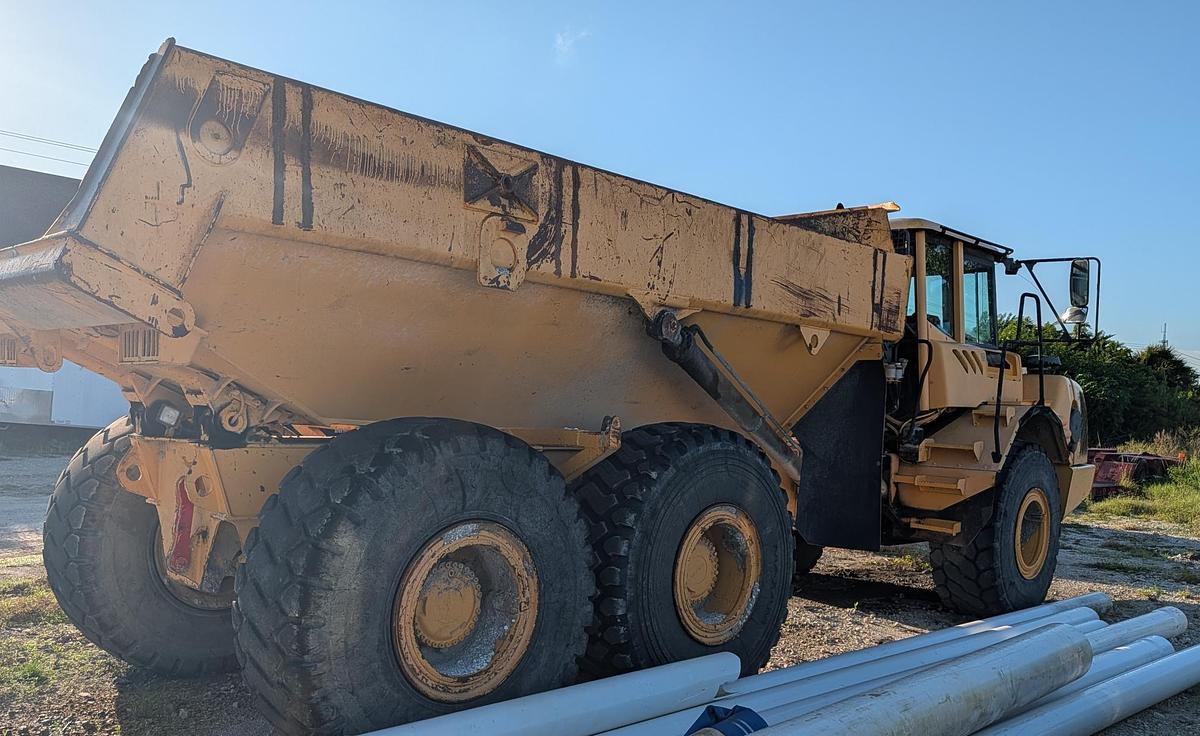 Used 2005 VOLVO A25D