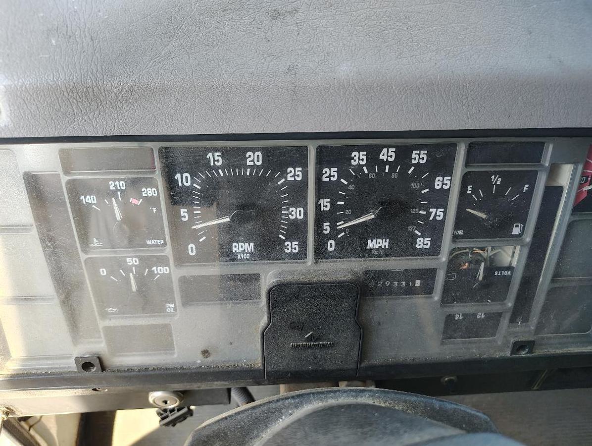 Used 1999 INTERNATIONAL 4700 Low Profile T444E