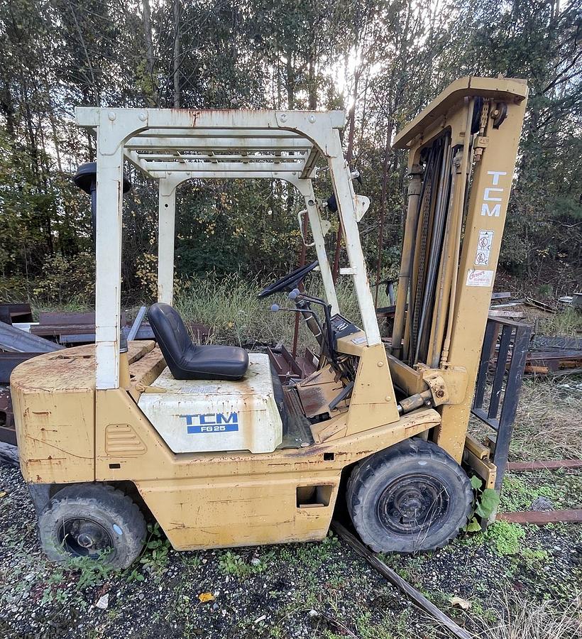 Used 1989 TCM FG25N2