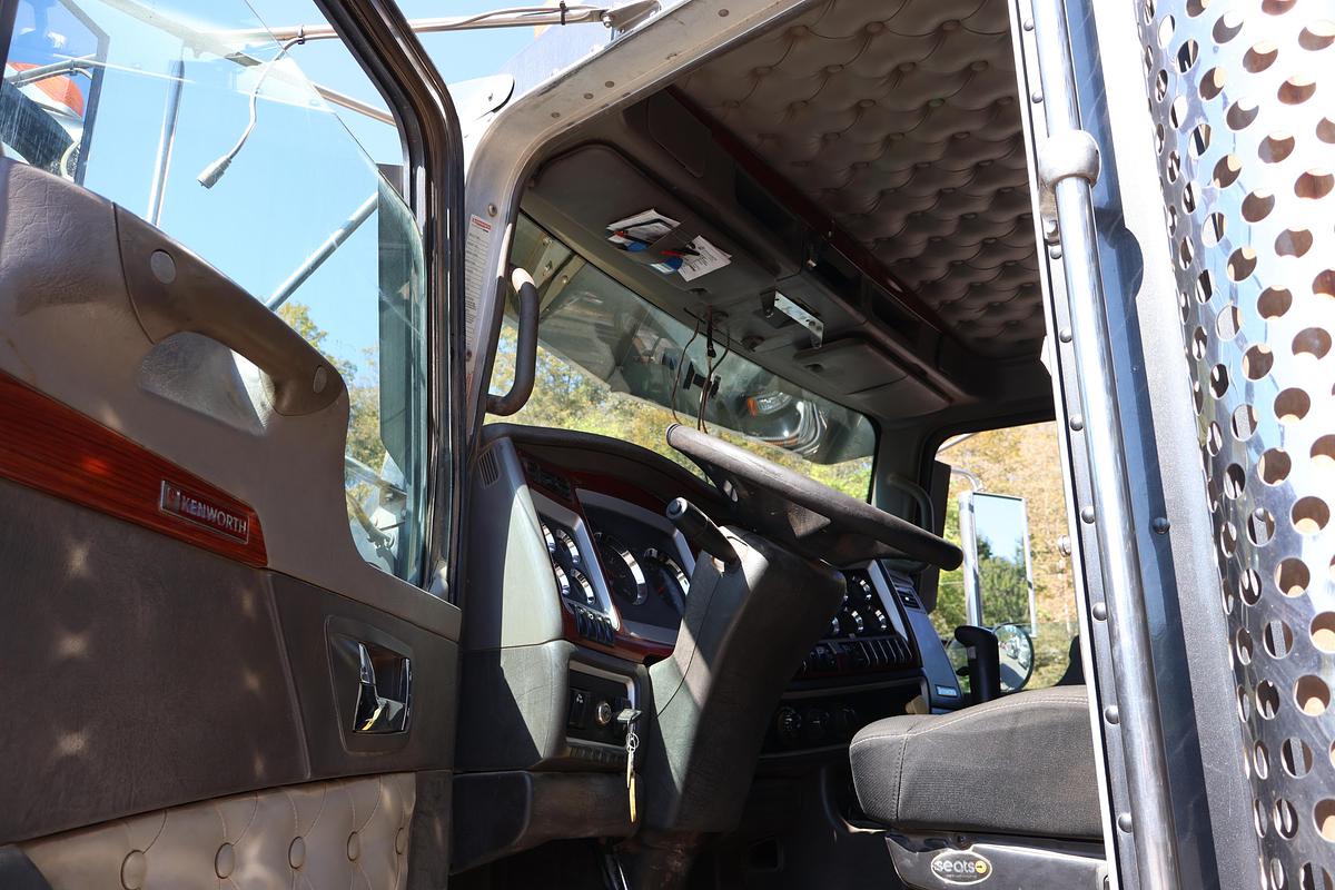 Used 2008 KENWORTH W900