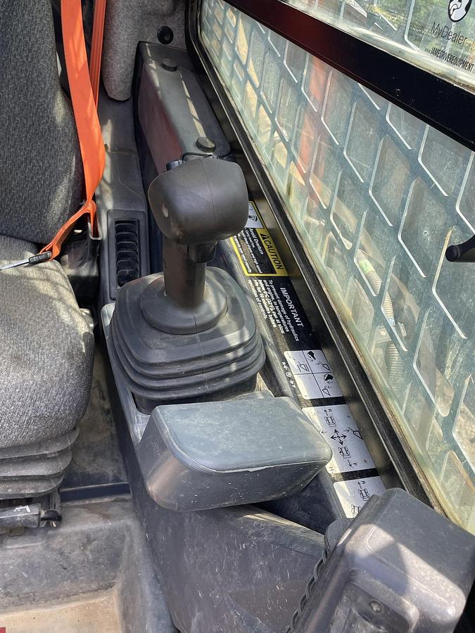 Used 2022 JOHN DEERE 333G