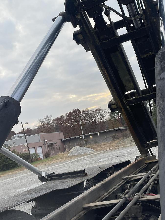 Used 2001 MACK RD688s Roll Off