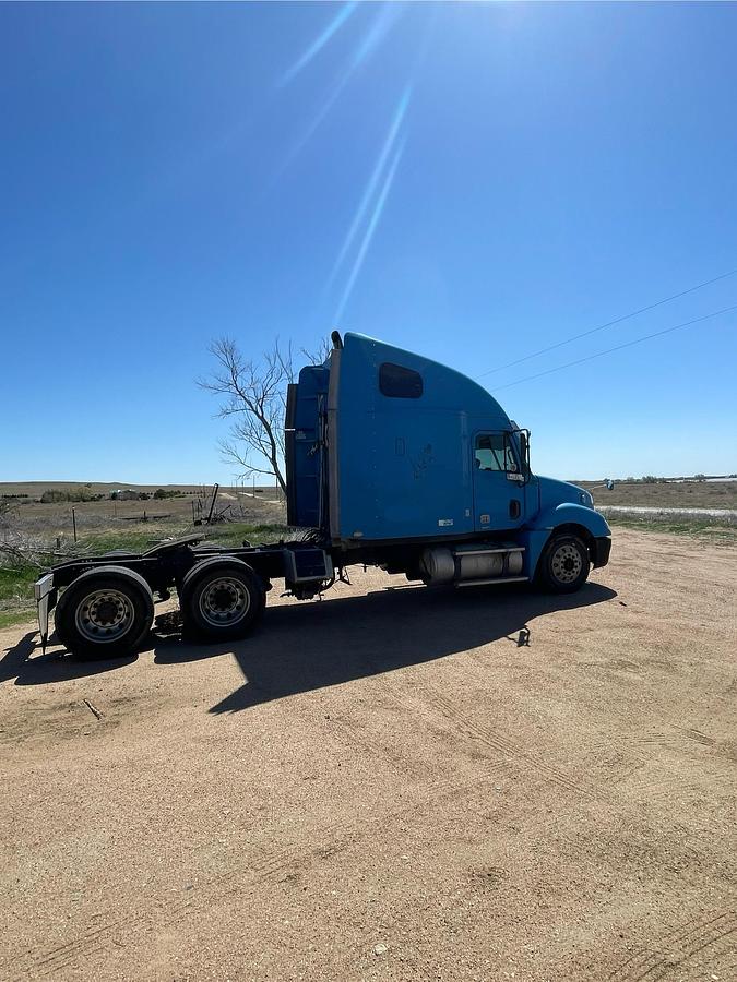 Used 2007 FREIGHTLINER Columbia