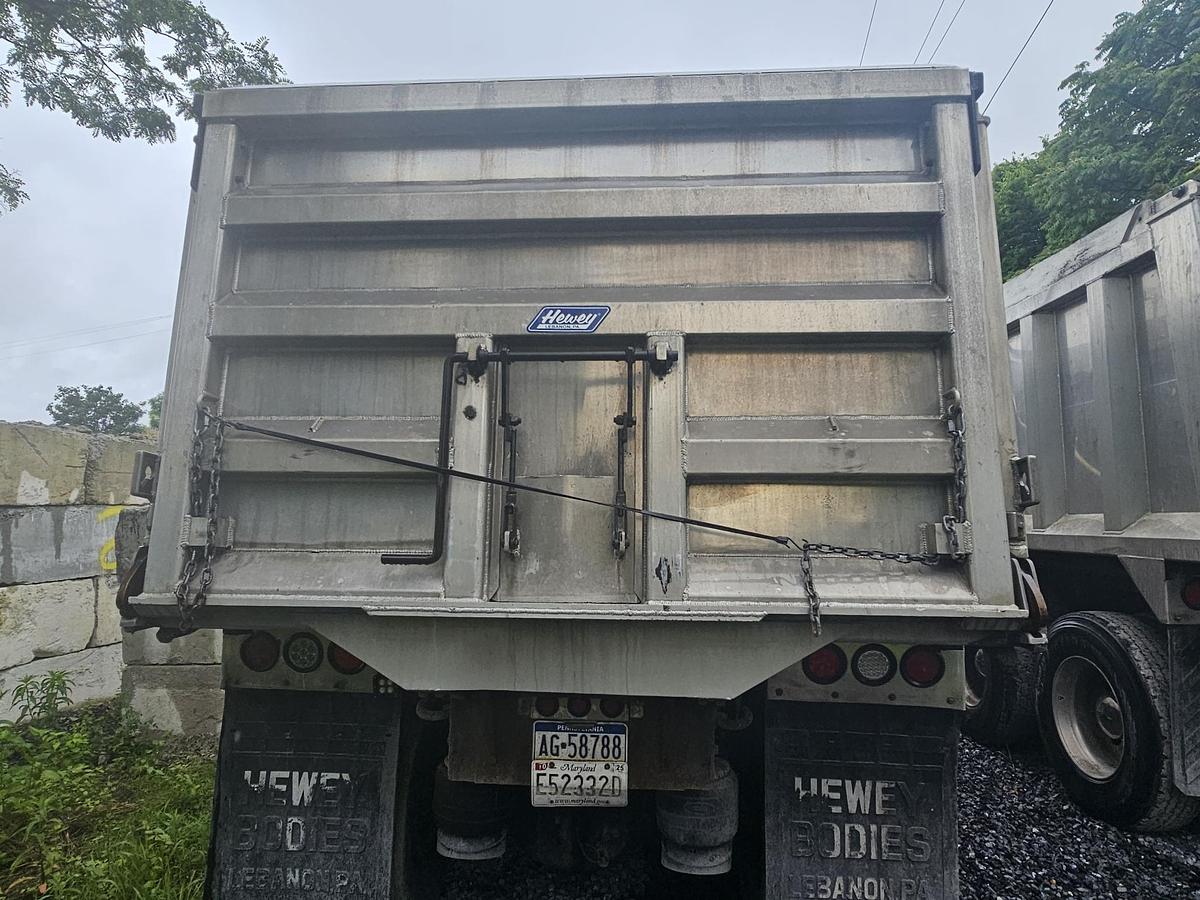 Used 2019 PETERBILT 365