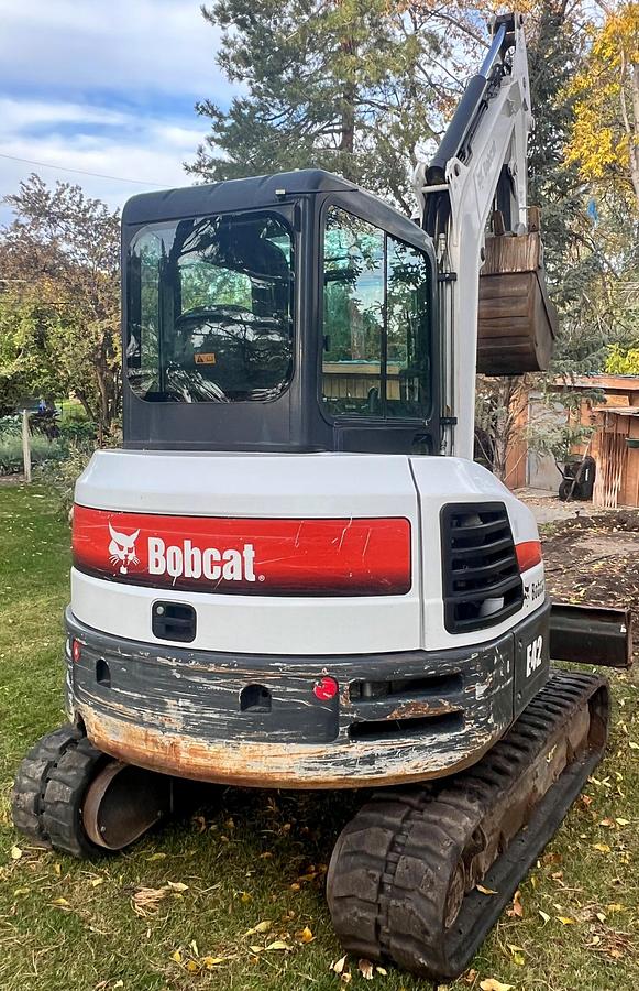 Used 2015 BOBCAT e42