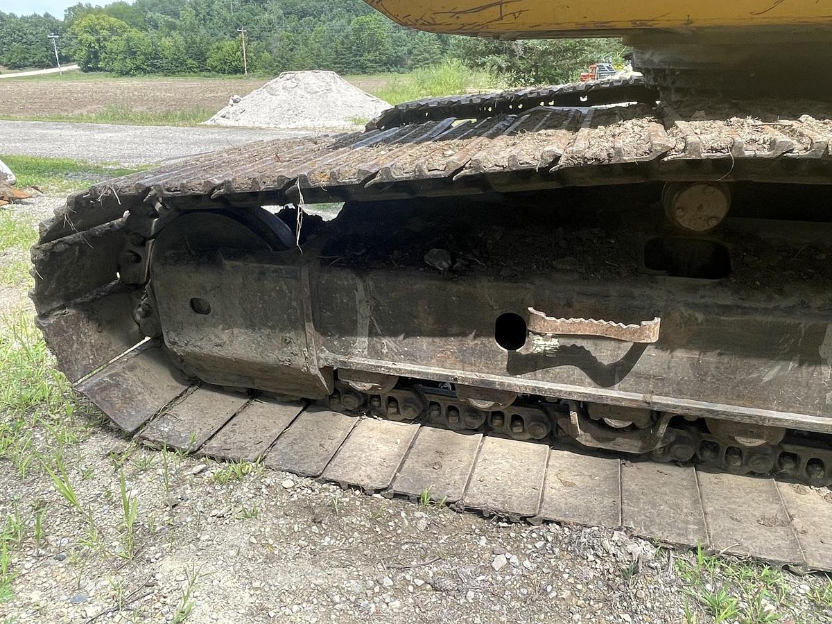 Used 2003 KOMATSU PC200 LC7