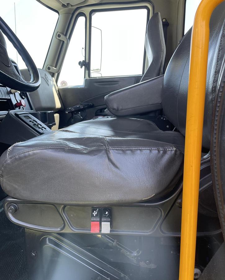 Used 2013 INTERNATIONAL 4300 Utility Bucket