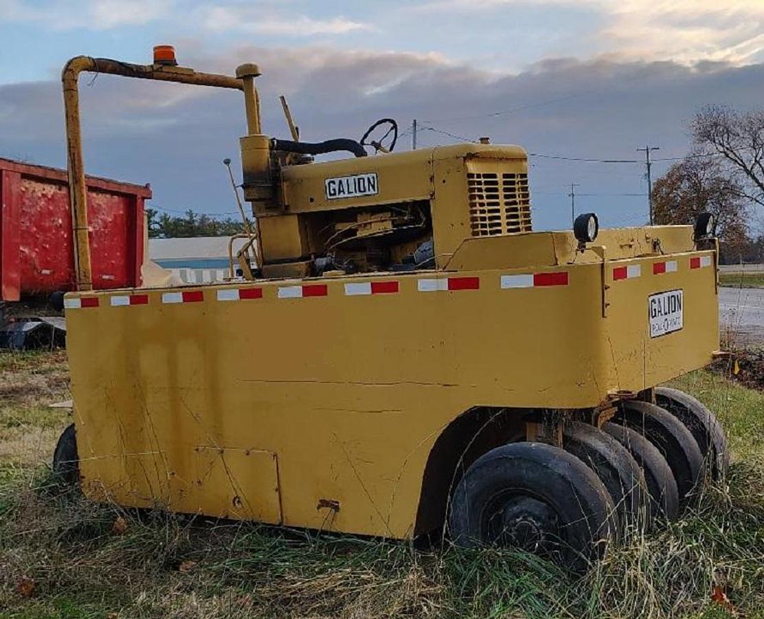 Used 1966 GALION UB-220 9 Wheel Pneumatic Roller