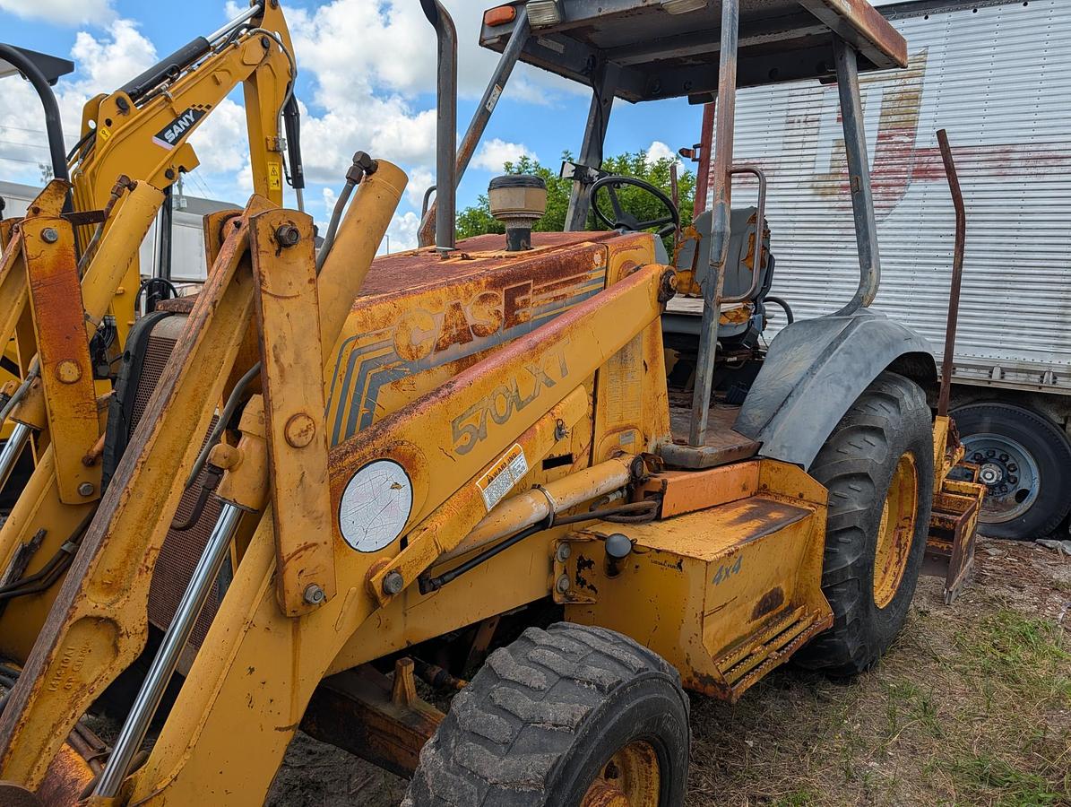 Used 1995 CASE 570LXT