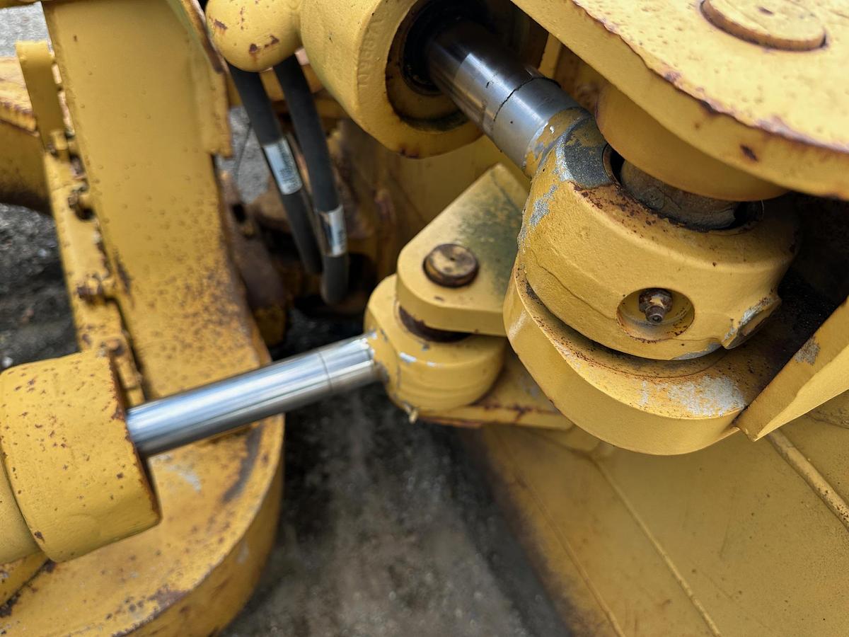 Used 1994 CATERPILLAR D3C III