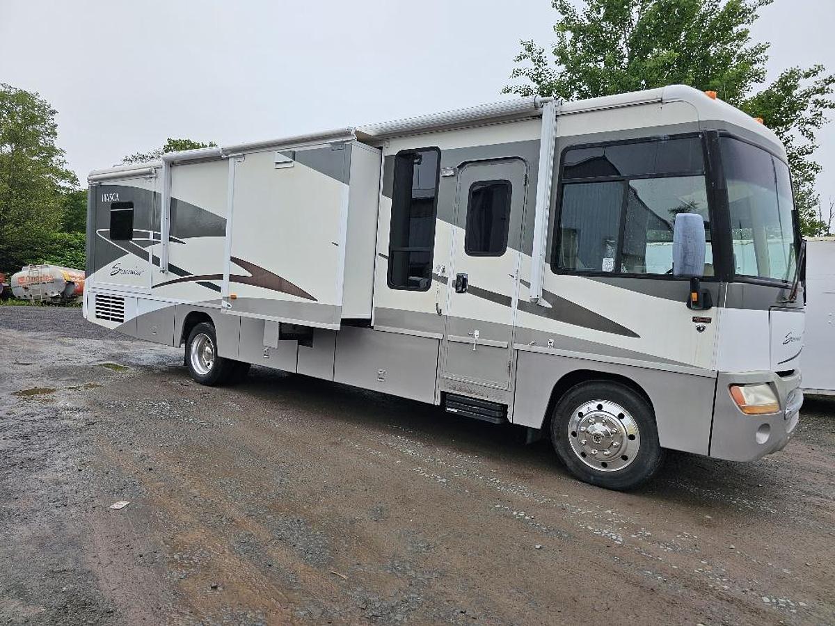 Used 2005 WINNEBAGO Suncruiser