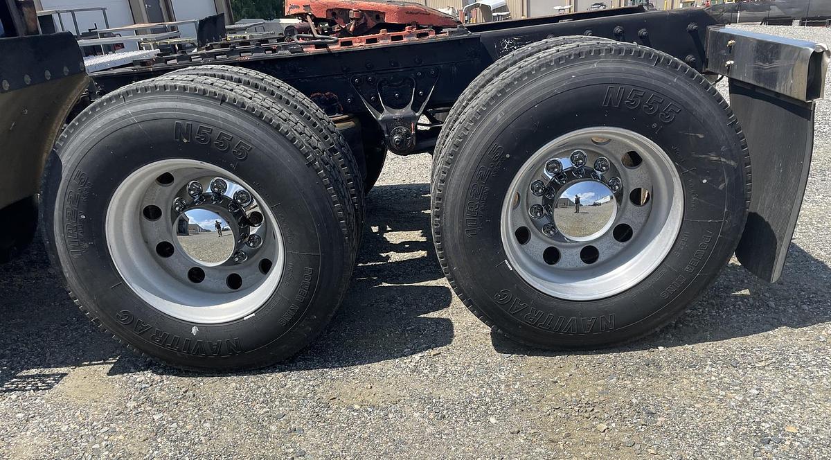 Used 2006 MACK CL733