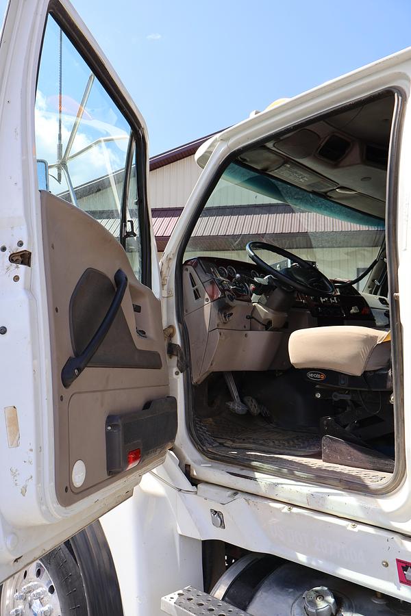 Used 2008 STERLING L9500