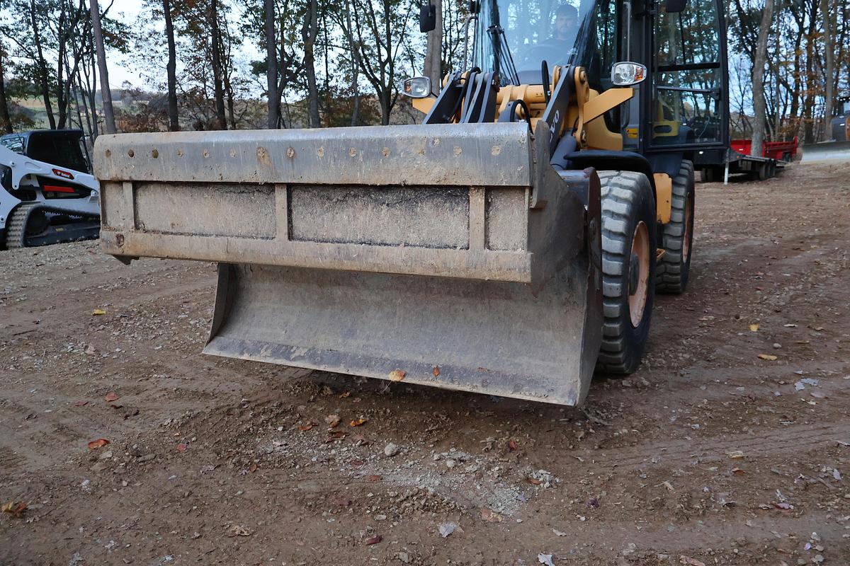 Used 2014 VOLVO L50G