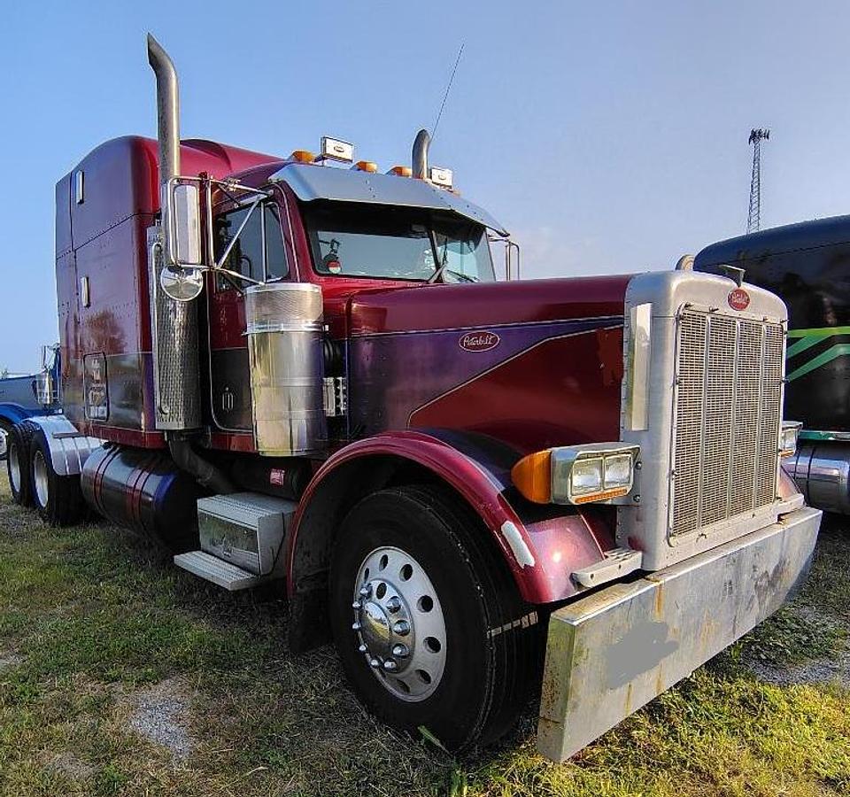 Used 2000 PETERBILT 379