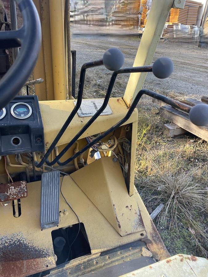 Used 1989 TCM FG25N2