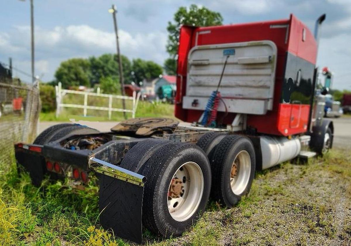 Used 1997 PETERBILT 379