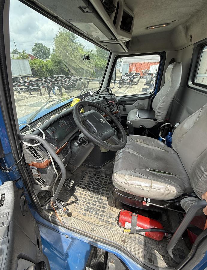 Used 2007 VOLVO VNM