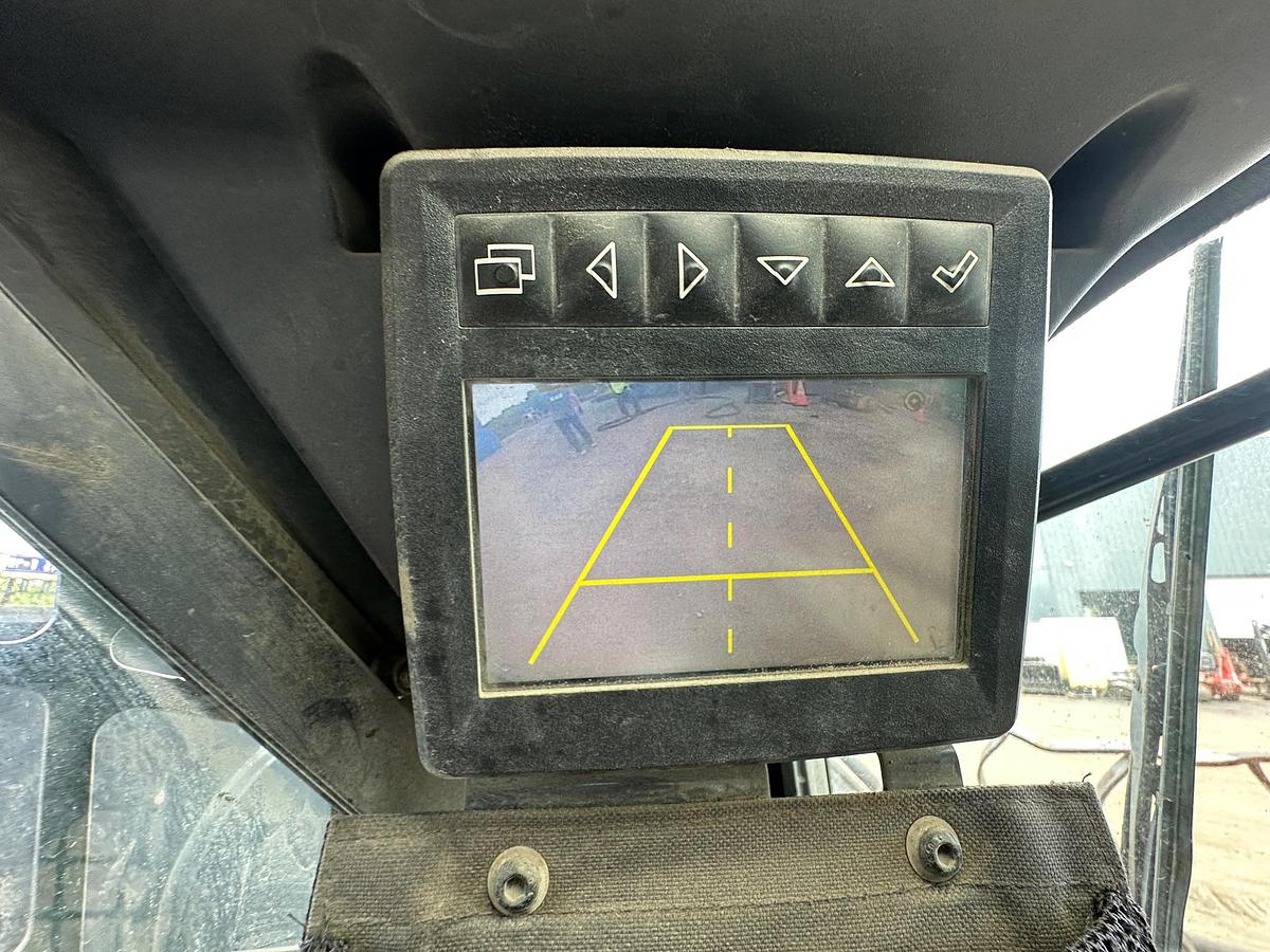 Used 2017 DEERE 332G