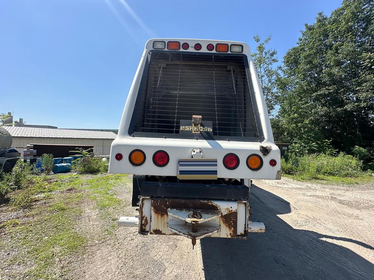Used 2008 OSHKOSH Front Discharge Mixer