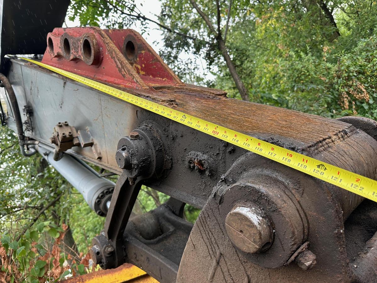 Used 2013 VOLVO ECR235DL