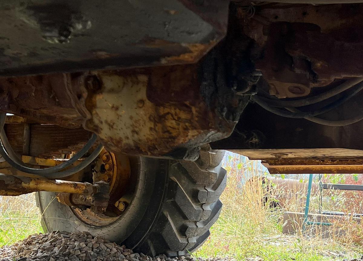 Used 1997 CATERPILLAR R80