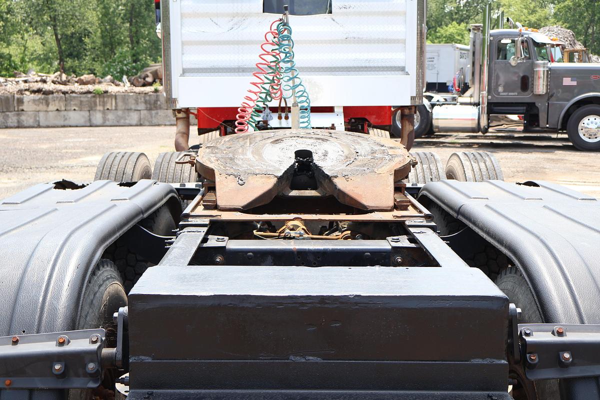 Used 2008 PETERBILT 388