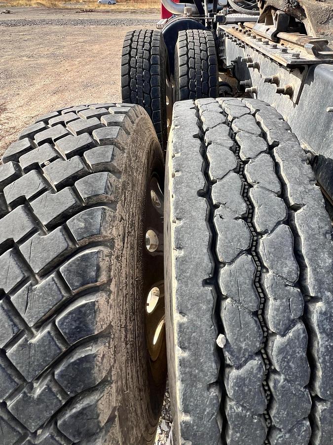 Used 2011 MACK Pinnacle CHU613