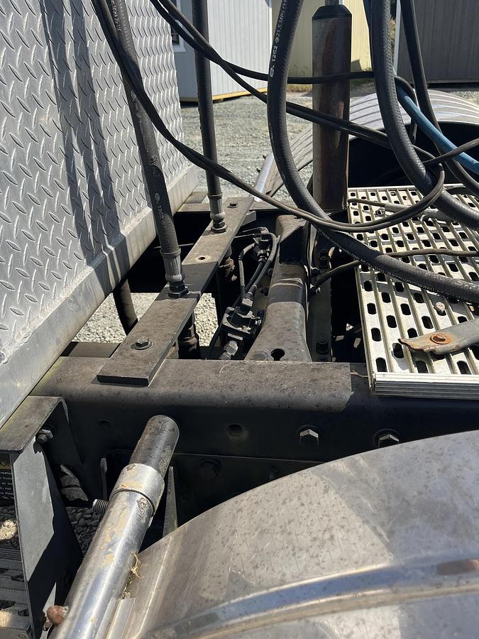 Used 1999 MACK CH-613