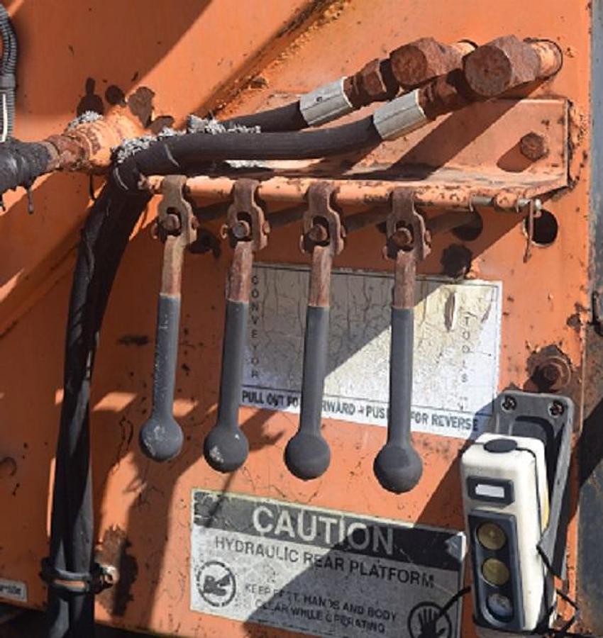 Used 1998 FORD L7000