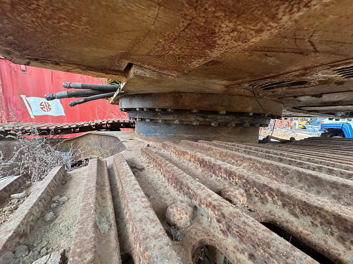 Used 2005 DEERE 330C LC