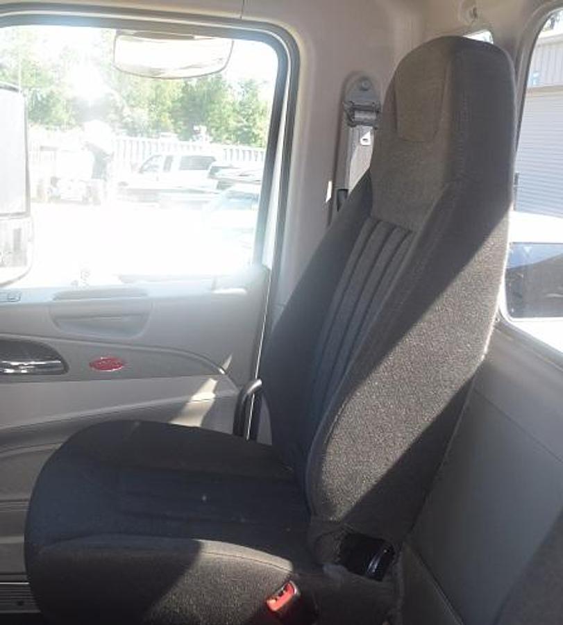 Used 2022 PETERBILT 579