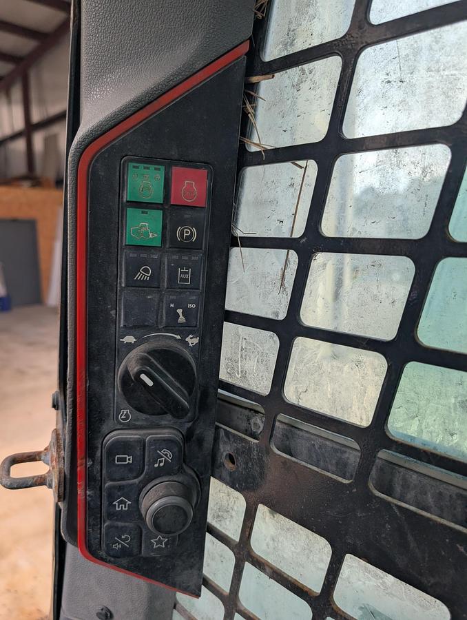 Used 2023 BOBCAT S76