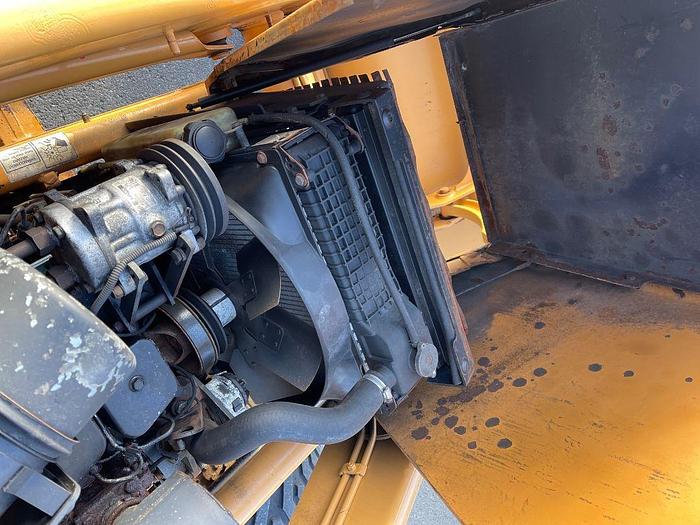 Used 2003 CASE 570M XT