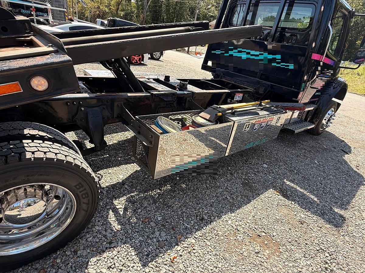 Used 2018 FREIGHTLINER M2 Rollback