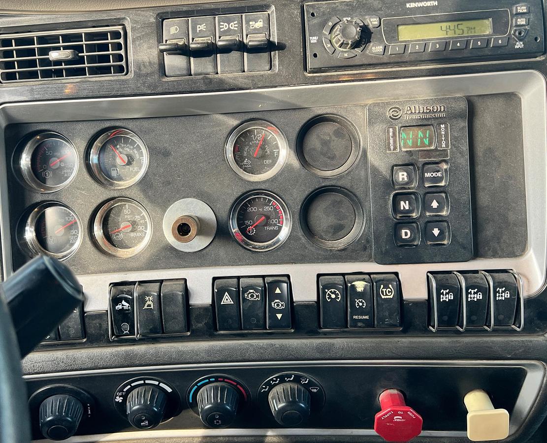 Used 2013 KENWORTH t800