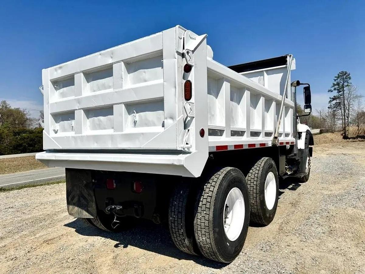 Used 2012 INTERNATIONAL 7600