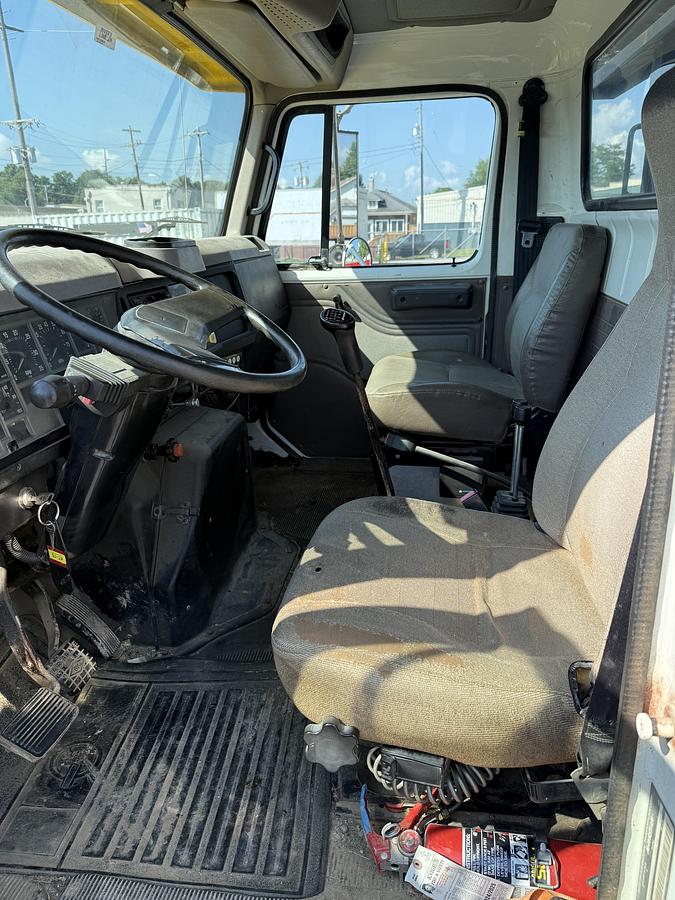 Used 1995 INTERNATIONAL 4900